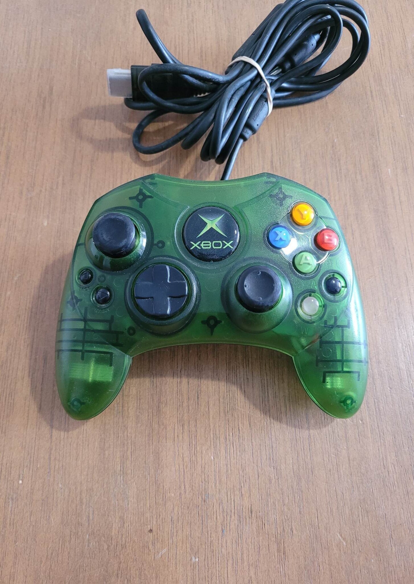 thumbnail image 2 of Original Xbox OEM S Controller – Clear Halo Green With Breakaway Cable (Tested) 2 of 4