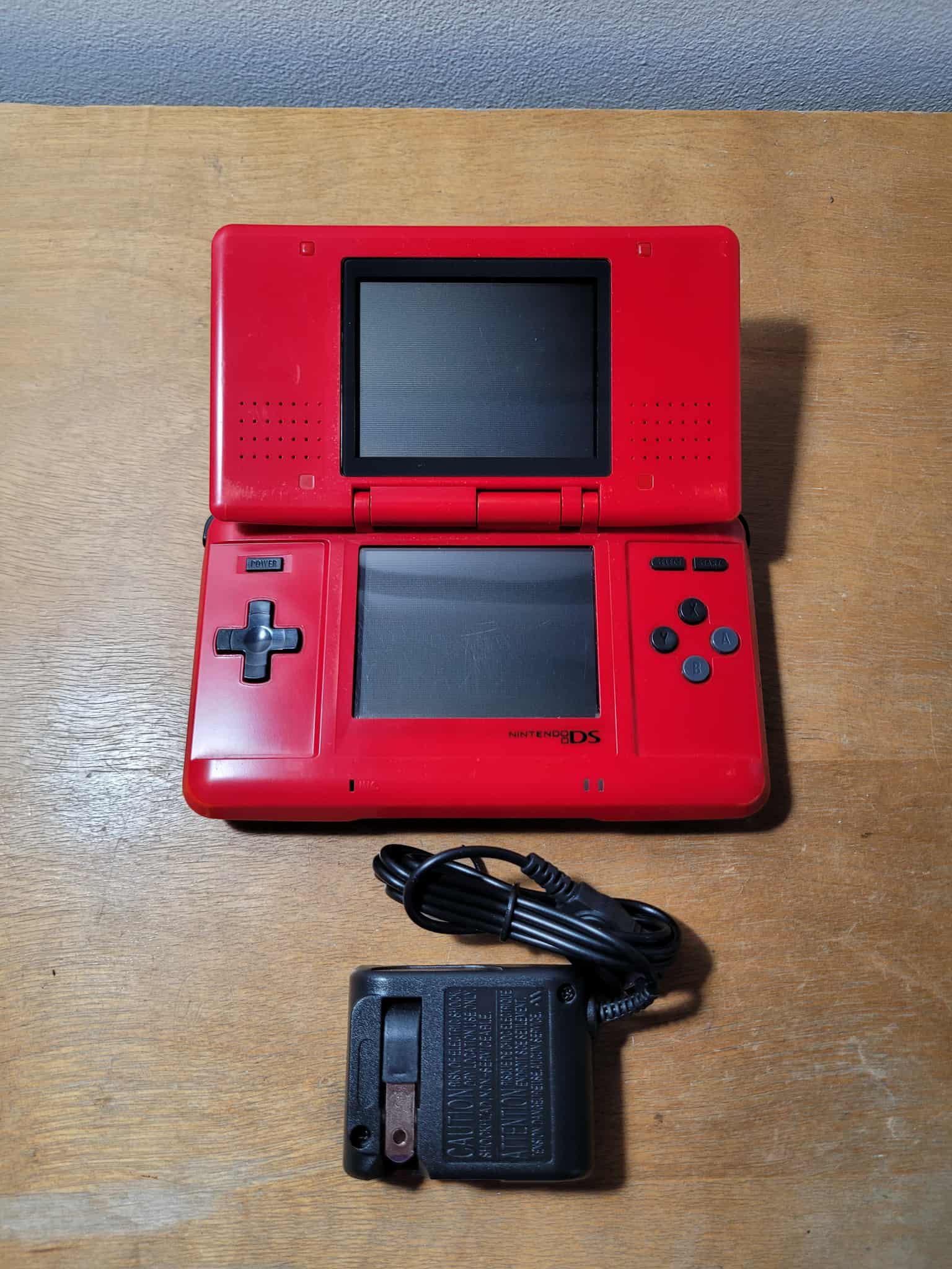 Red Mario Kart Edition Nintnedo DS System + Charger *tested