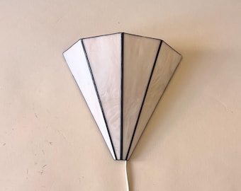 Vintage Art Deco Tiffany Style Stained Glass Wall Sconce