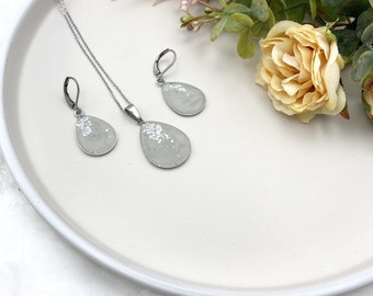 Beton Schmuckset in silberner Edelstahlfassung - Halskette und Ohrringe - Concrete Schmuck, Zement Schmuck, Handgemacht, Weihnachten