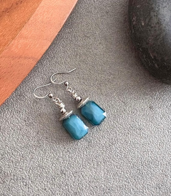 Teal Faceted Glass Drop Earrings, Minimalist Silver Dangle Design, Handmade Boho Jewellery, Lightweight Everyday Style, Modern Elegant Look