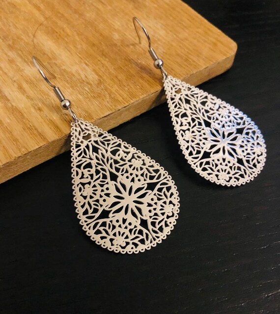 Filigree Dangle Earrings Boho Drop Earrings Lightweight Earrings Silver Filigree Filigree Jewellery Boho Jewellery Uk Mandala Earrings Etsy Canada