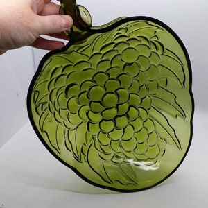 Art du verre, bol, verre vert, bol à fruits, grappe de raisin, design texturé, verre moulé, verre pressé, verre Indiana, vintage des années 1960
