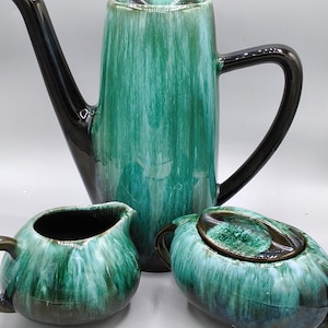 Pottery, Blue Mountain Pottery Coffee/Tea/Chocolate Pot, Lidded Sugar, Creamer, Five Piece Set, Red Clay Pottery,  Applied Blue/Green Glaze
