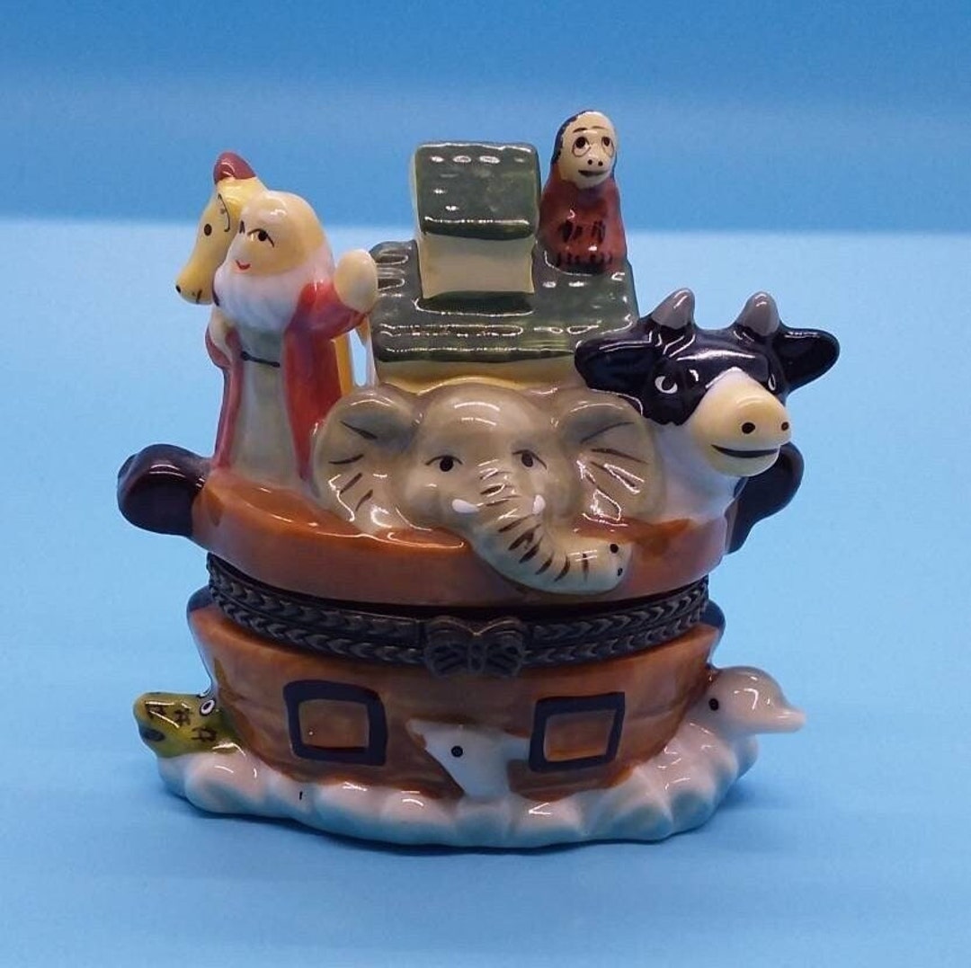 Trinket Box, Noah's Ark Trinket Box, Porcelian, Handpainted, Boat, Animals, Hinged, Small