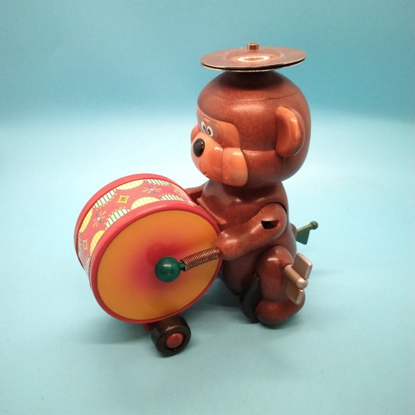 Toy, Wind-Up Toy, Wind-Up Drumming Bear, Bear One Man Band, Symbols on Bears Head, Waving Flag On Tail, Russ Faverites, Made In China, 1970s