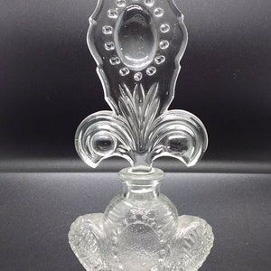 Art Glass Perfume Bottle Empty Clear Pressed Glass Fleur-de-lis Style Stopper Glass Stopper, Refillable, Recycle, 1960s, Used vintage