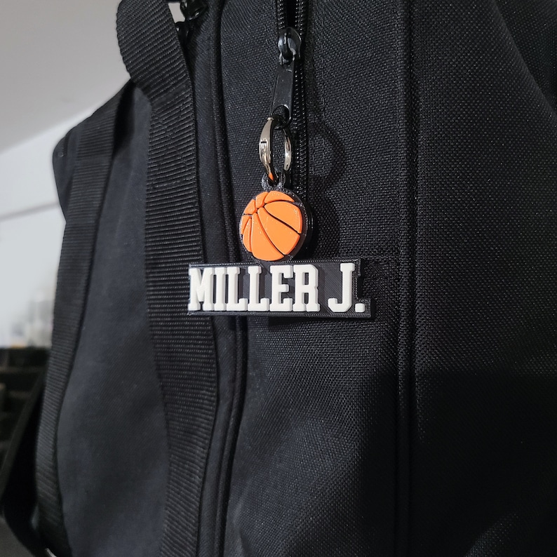 Sports Baseball/Basketball/Football/Golf/Soccer/Softball/Tennis/Volleyball Personalized Keychain / Keyring / Bag Tag 3D Printed Plastic Basketball