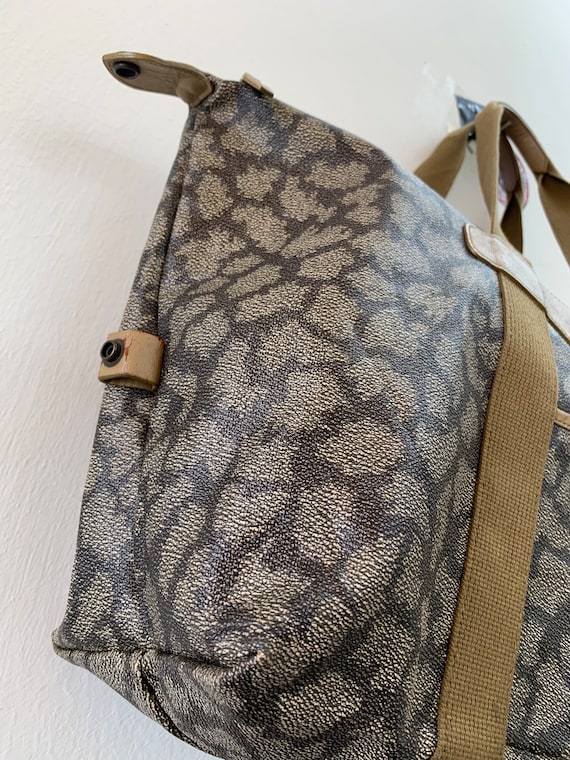 【美品】Yves Saint Laurent ヴィンテージ ジラフ 大判トート Yves Saint Laurent Authentic Vintage PVC Canvas Giraffe