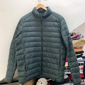 Size XL : uniqlo Vest puffer lightweight green jade