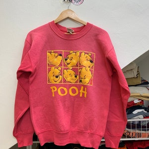 Size M: Vintage Pooh Tigger Sweatshirt disney cartoondistressed great vintage condition rare design (S-31)