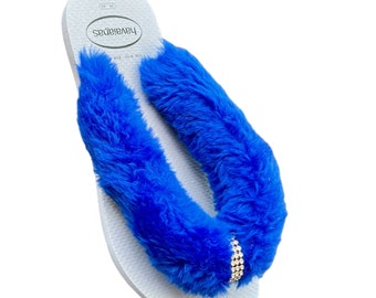 Personalisierte Havaianas Flip Flops, Blaue Kunstpelz Bling Sandalen