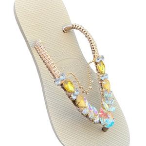 Flip flop, Personalized Havaianas, Beach Accessories, Handmade Sandals, Bling Flip Flop, Luxury Sandals, Bridal Flip Flop, Beige Lemon