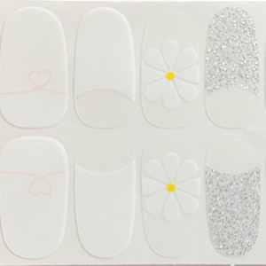 White Daisy Flower Glimmer Nail Polish Strips / Nail Wraps / Nail Decals #030