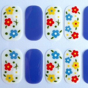 Blue Flower Nail Polish Strips: Easy Peel & Apply Nail Art