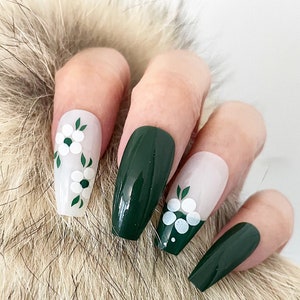 Handmade Press on Nails | Glossy Flower Nails | Short Coffin Nails | Fake Nails | False Nails | Glue On Nails (N-392)