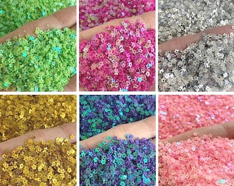 Iridescent Flower Glitter Sequins: Nail Art, Resin Embellishment
