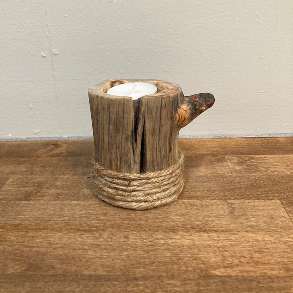 Tea light candle holder