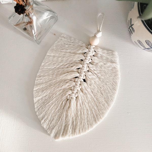 White, Natural Color, Natural Cord Macramé Leaf, Macramé Feather Handmade Home Décor, Boho Décor, White Macramé Cord, Macramé Feather