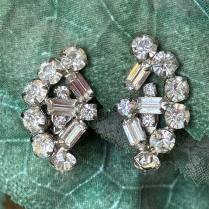 Vintage Rhinestone Clip Earrings-Glamour Bling Earrings-Retro Earrings