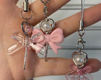 Handmade Bow Charm Keychain – Pastel Kawaii Heart & Pearl Bag Charm, Cute Acrylic Bow Keyring, Girly Accessories Gift