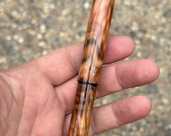 Pluma estilográfica hecha a mano / Pluma de lignotuber York Gum / Plumín n.° 6 de ciprés