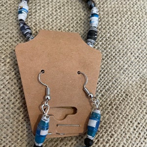 Paper bead bracelet, 6&quot; (S), blue/multi, repurposed for a beautiful cause