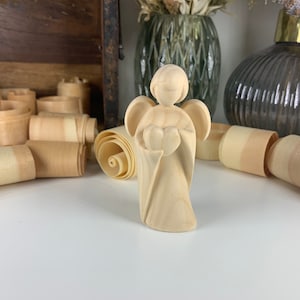 Guardian angel made of Swiss stone pine wood | Christmas angel with heart | Angel for baptism | Communion | Confirmation | Birth | Swiss stone pine wood angel