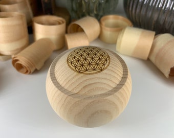 Pine cube alternative - scented eye | Essential Oil Diffuser | Fragrance carrier made of pine wood with flower of life