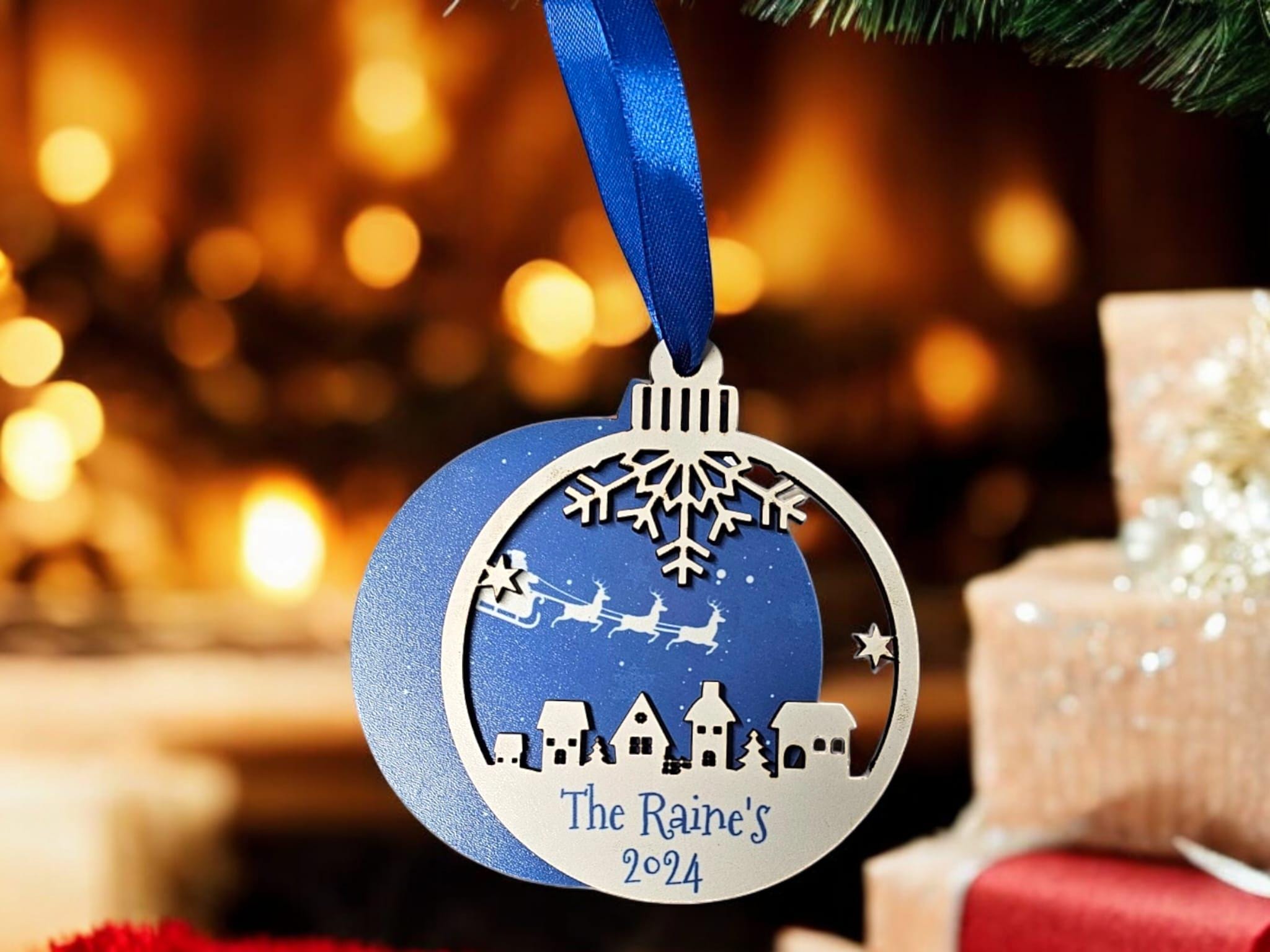 Personalised Christmas Family Name Bauble | 2 Layered Decoration Trees Christmas Scenery | Add Year 2025 Family Gift New Couple New Baby - Thumbnail 2
