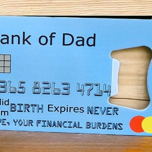 Personalisierte Geldbörse Kreditkarte Flaschenöffner | Bank of Dad | Kleine Geschenke für Ihn | Lustiges Geschenk für Hausbar Weihnachten Geburtstag Vatertag