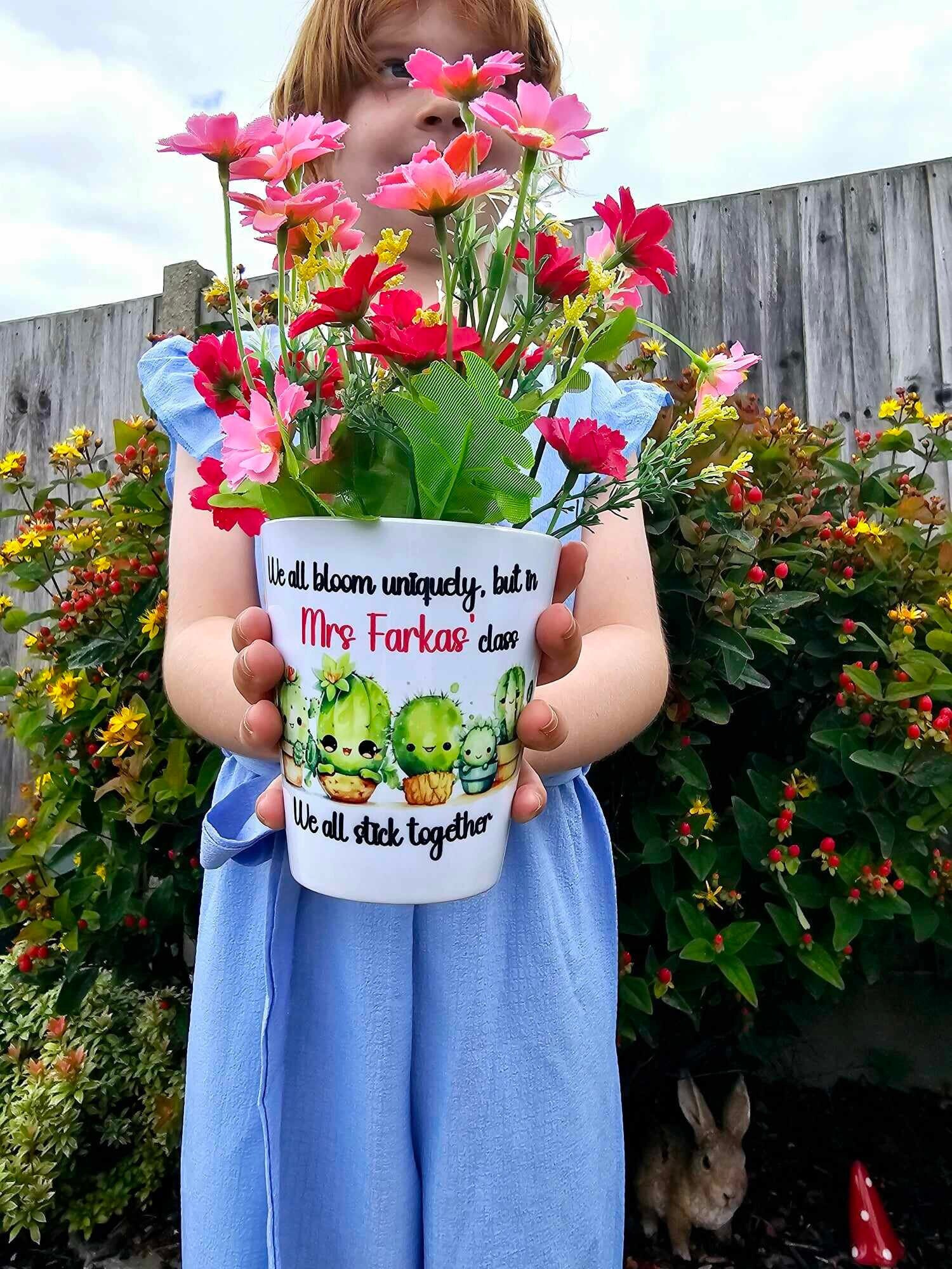 Personalised Teacher Gift TA Teaching Assistant Ceramic Plant Pot | Cute Cactus Gift Design | Name Flower Flower Pot | Christmas Gift Ideas - Image 1