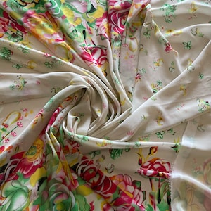 Weißer Blumendruck Multicolor Sheer Chiffon Polyester Stoff - 1,5 Yards