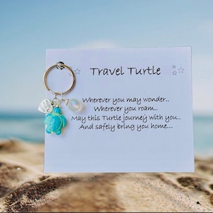 Reiscadeau sleutelhanger maansteen schildpad gepersonaliseerd reiscadeau, tasbedel reisschildpad, cadeaus voor vrienden, geluksbedel verjaardagscadeau