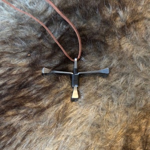 Hufnagel Amulet Cross