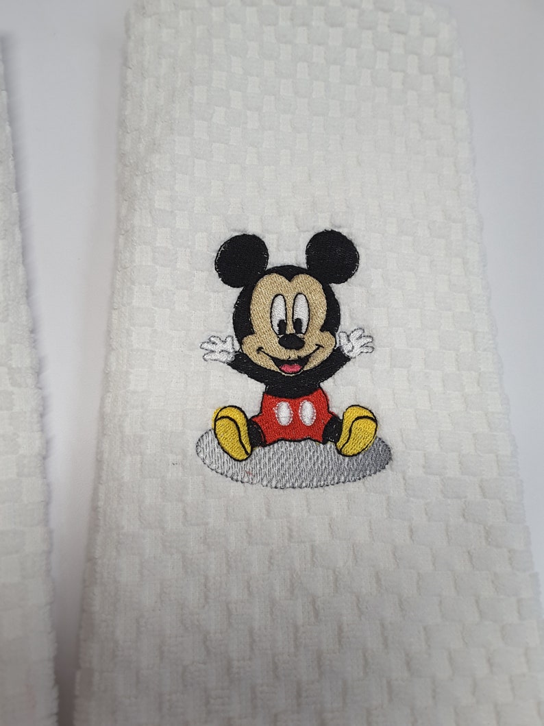 Mickey Mouse and Minnie Mouse Hand Towels Set of 2 Etsy