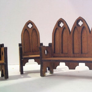 Intricately Detailed Medieval Furniture Set for Miniature Dioramas or Castles in Quarter Scale