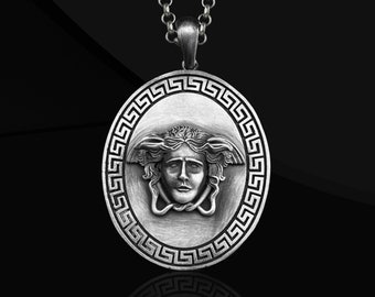 Collana Chandler Medusa mologia greca simbolo greco antico Medusa Pagan Dainty Charm Medusa Charm ciondolo in acciaio inossidabile  36