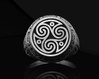 Triskelion Male Signet Ring Male Celtic Ring Unique Rings For Men Oxidized 925 Silver Celtic Ring Custom Silver Signet Celtic Knot Ring Gift