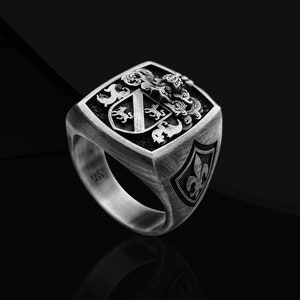 Heraldic Coat Of Arms Signet Ring for Men - Personalized Coat Of Arms Signet Ring for Men -Customizable Silver Family Crest Custom Ring Gift