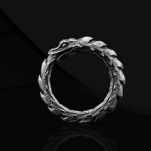 Anillo de plata esterlina con dragón Ouroboros hecho a mano para hombre, anillo de mitología con serpiente Ouroboros, joyería de plata con dragón para hombre, anillo de plata único para hombre