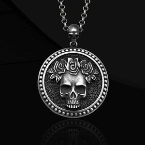 Virgo Memento Mori Silver Necklace with Flower, Skull Zodiac Necklace in Silver, Horoscope Necklace For Husband, Astrology Necklace For Him