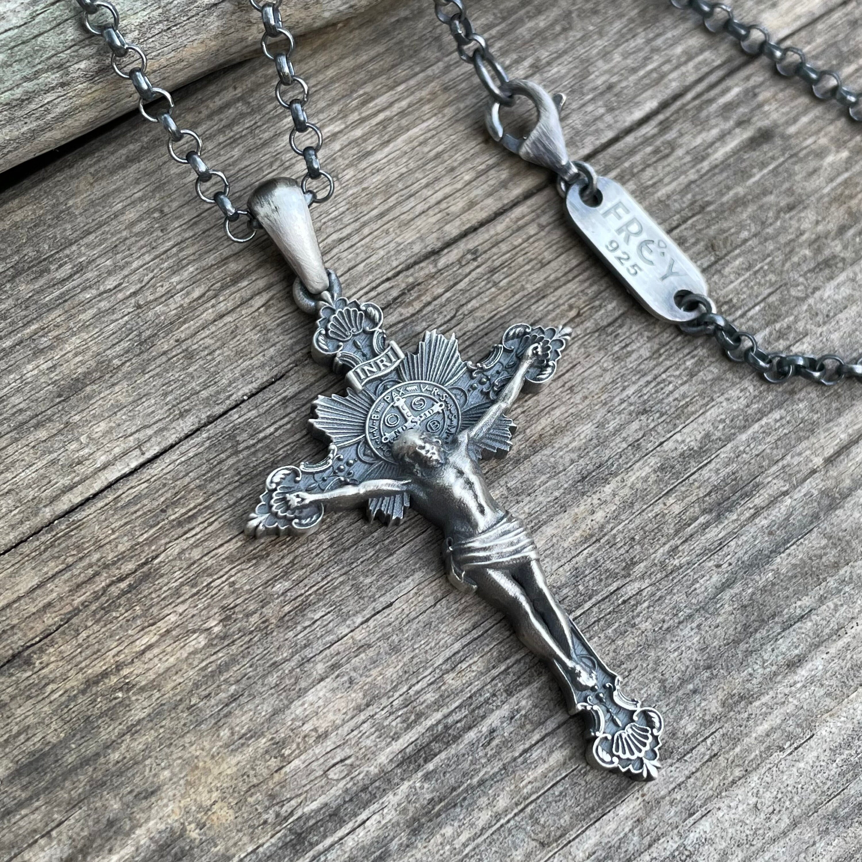 Raschietto Per Legno Collana Crocifisso In Legno Artigianale - Ciondolo Croce In Legno Con