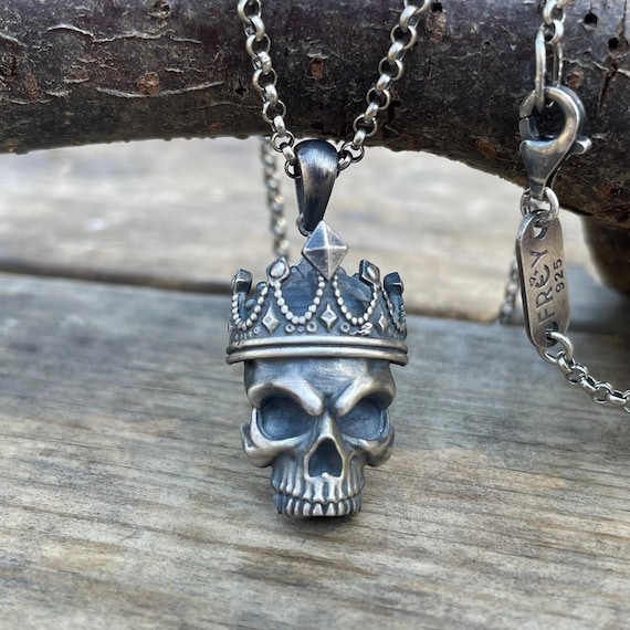 Shop Gothic Pendant Necklaces for Men and Women | GTHIC