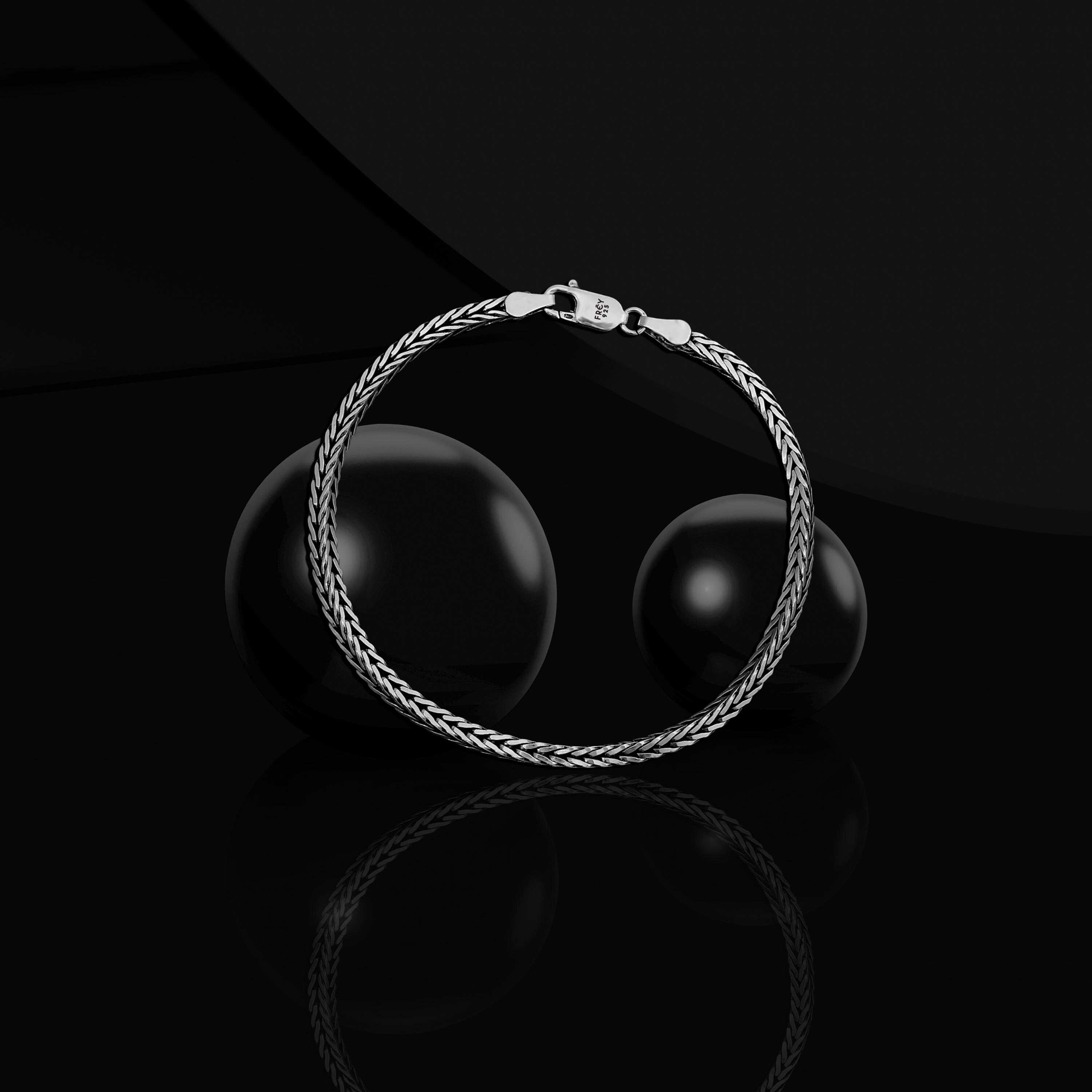 Indiamart Plain Silver Bracelet For Men Infinity Symbol Ring