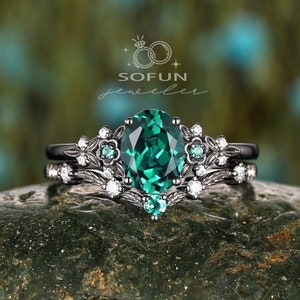 Black Gold Oval Shape Emerald Engagement Ring Set, Gothic Emerald Promise Ring, Rhodium Black Bridal Set Black Wedding Ring Anniversary Gift