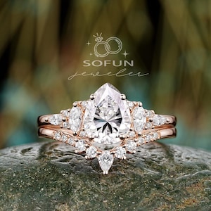 Vintage Pear Cut Moissanite Engagement Ring Set, Unique Rose Gold Moissanite Wedding Ring, Art Deco Promise Ring Anniversary Gift for Women