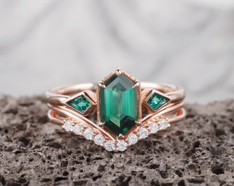Vintage Long Hexagon Emerald Bridal Set, Unique Kite Cut May Birthstone Wedding Set, Art Deco Engagement Ring Set Rose Gold Ring For Women