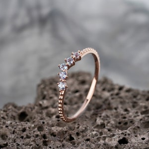 Unique V Shaped Alexandrite Wedding Band, 14K Rose Gold Vintage Curve Stackable Matching Band Alexandrite Engagement Ring Enhancer for Women image 5