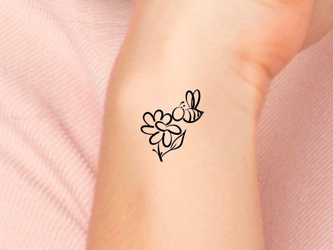 Bee Daisy Flower Temporary Tattoo - Etsy, image size:1261x946